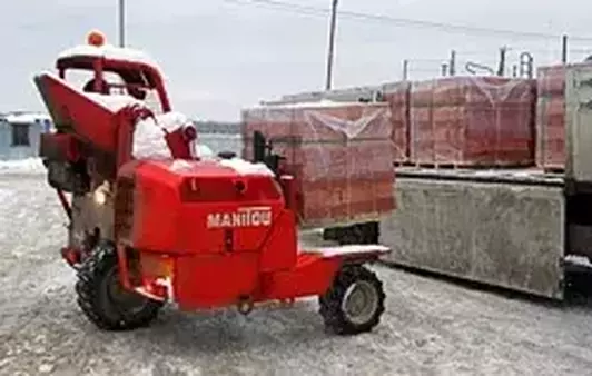 Оборудование для погрузки кирпича Manitou